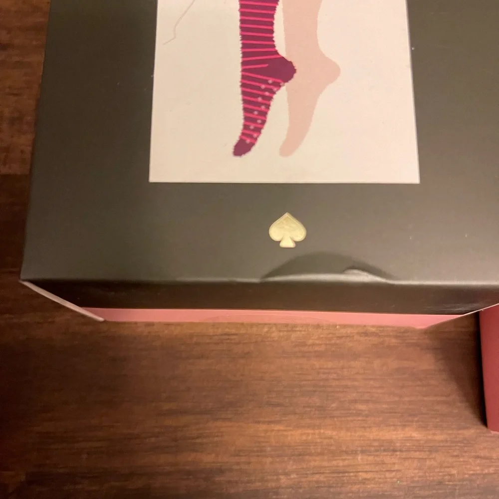 Kate Spade new‎ 4 pair cozy long socks in boxes